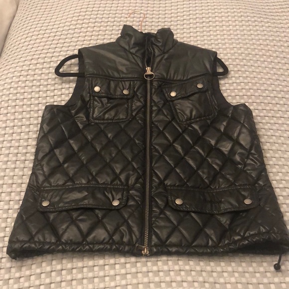Barbour Jackets & Blazers - Barbour quilted vest ❤️